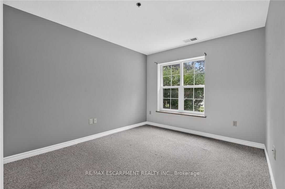 317 Lock Street W • #113 • Haldimand, ON photo 17