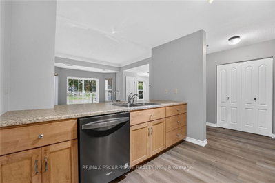 317 Lock Street W • #113 • Haldimand, ON photo 5
