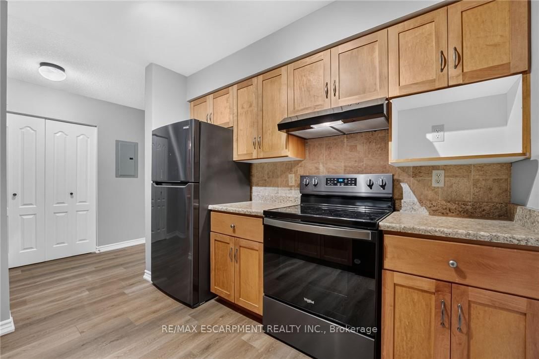 317 Lock Street W • #113 • Haldimand, ON photo 6