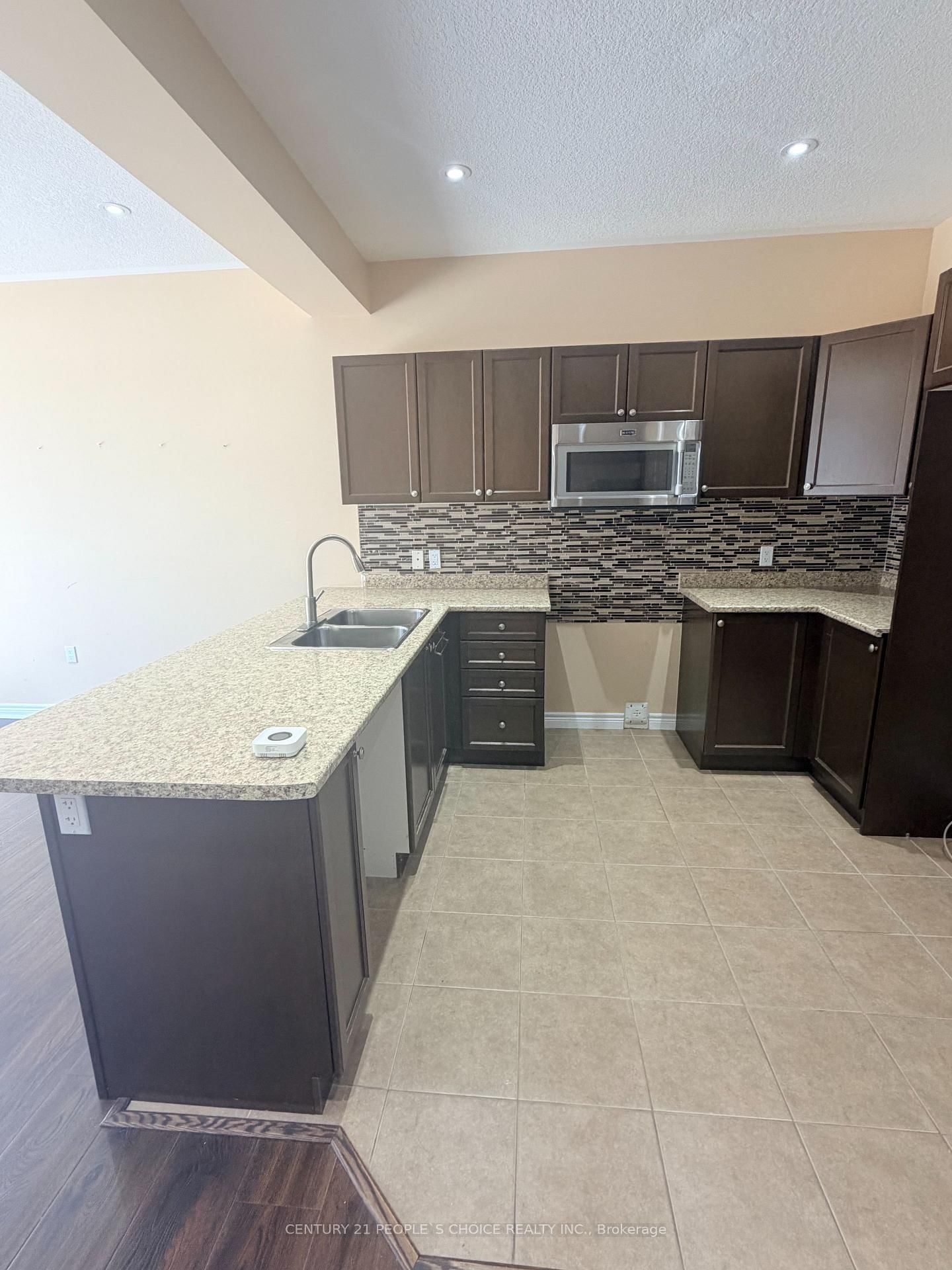 4 Charleswood Crescent • Hamilton, ON photo 11