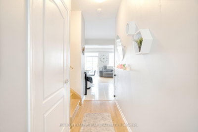 232 BEDROCK Drive S • Hamilton, ON photo 5