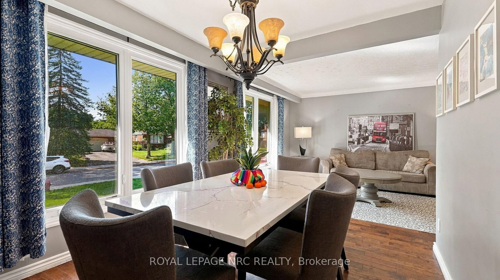 25 Sherwood Forest Trail • Welland, ON photo 13
