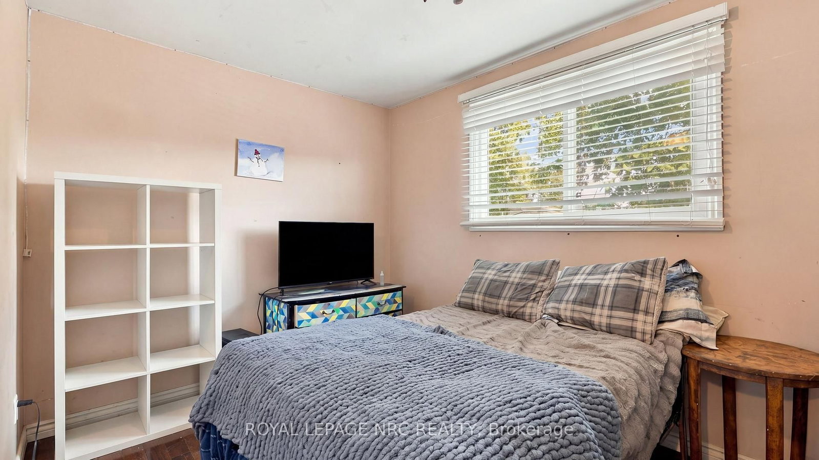 25 Sherwood Forest Trail • Welland, ON photo 23