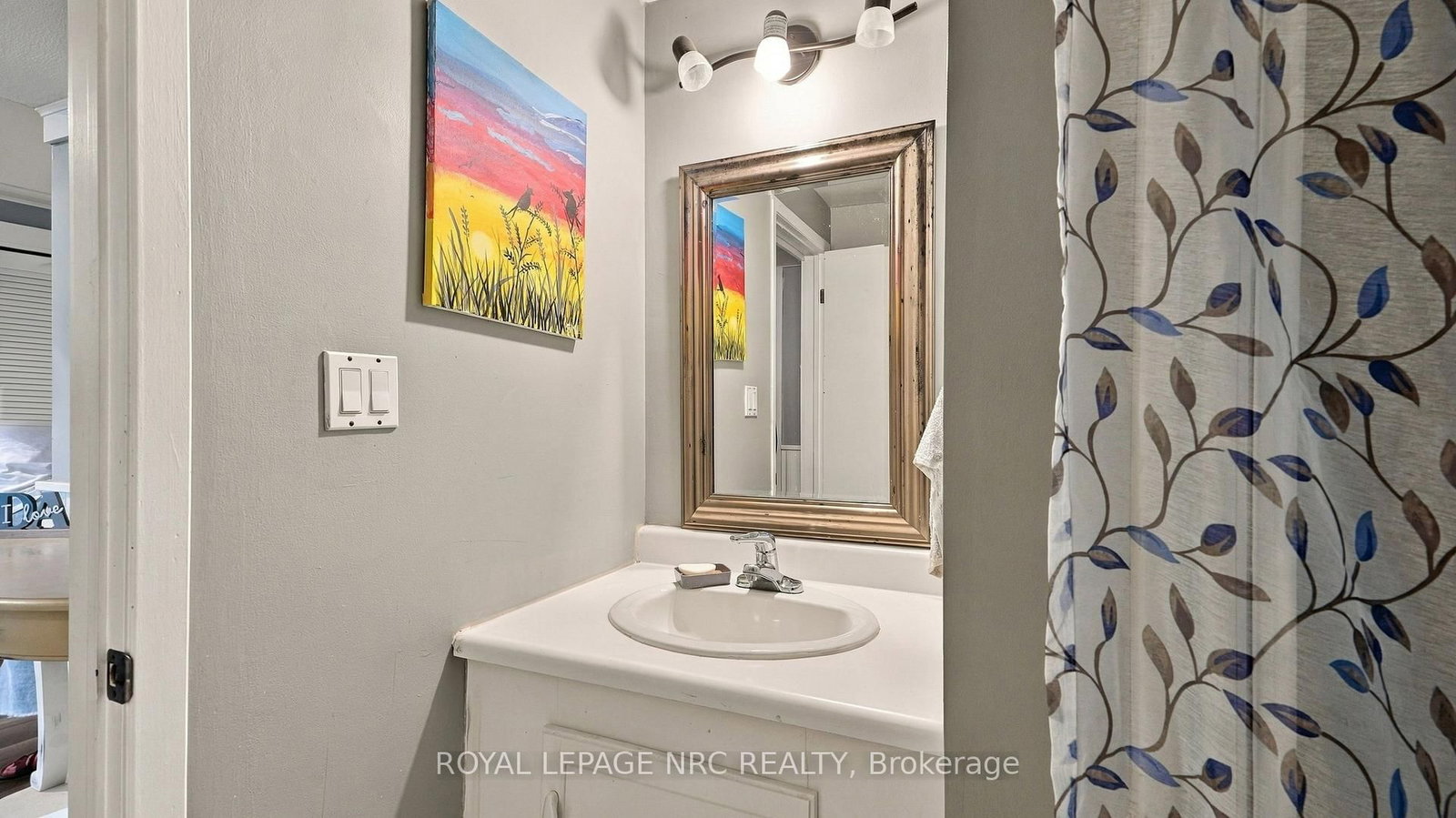 25 Sherwood Forest Trail • Welland, ON photo 36