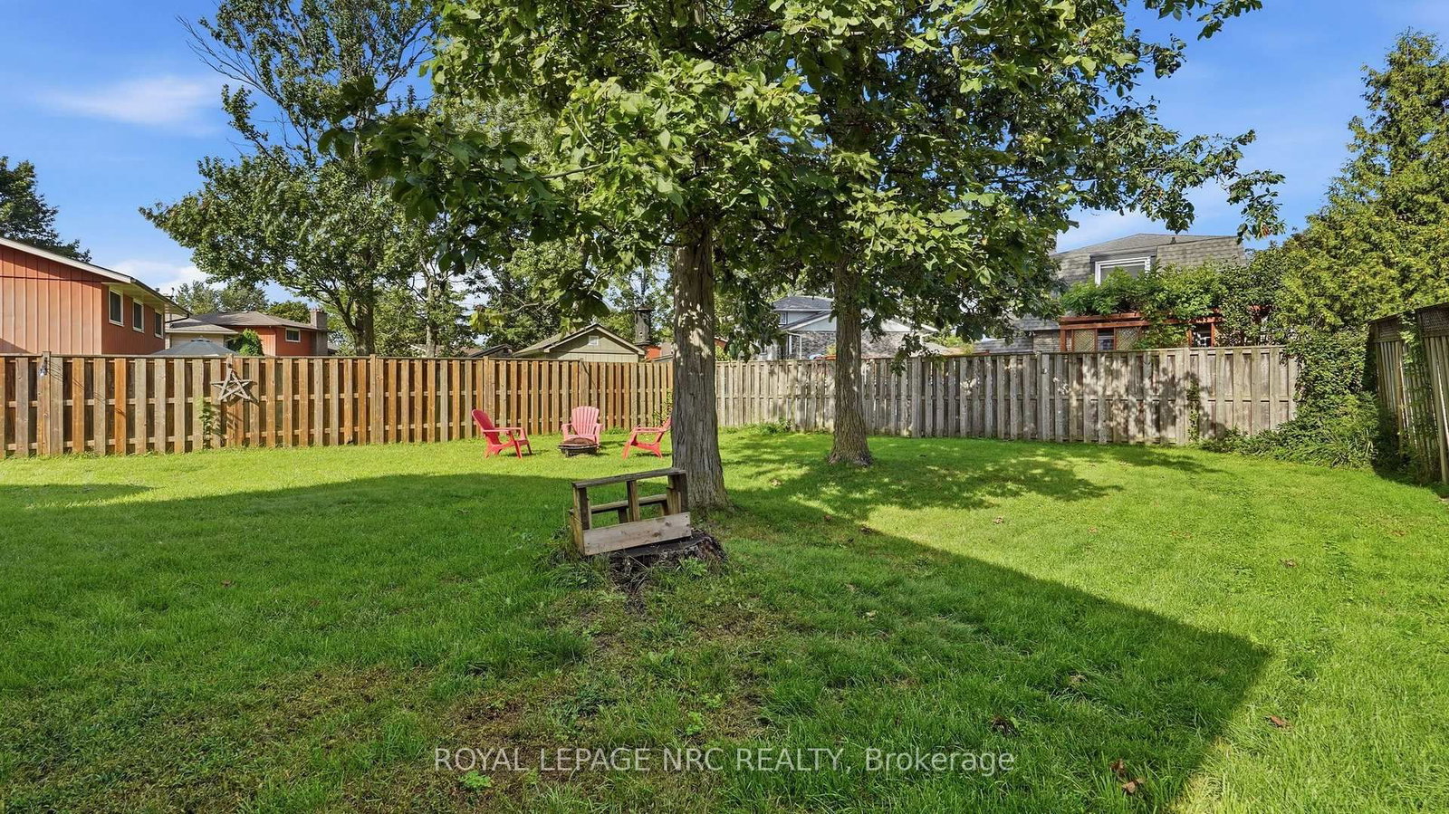 25 Sherwood Forest Trail • Welland, ON photo 44
