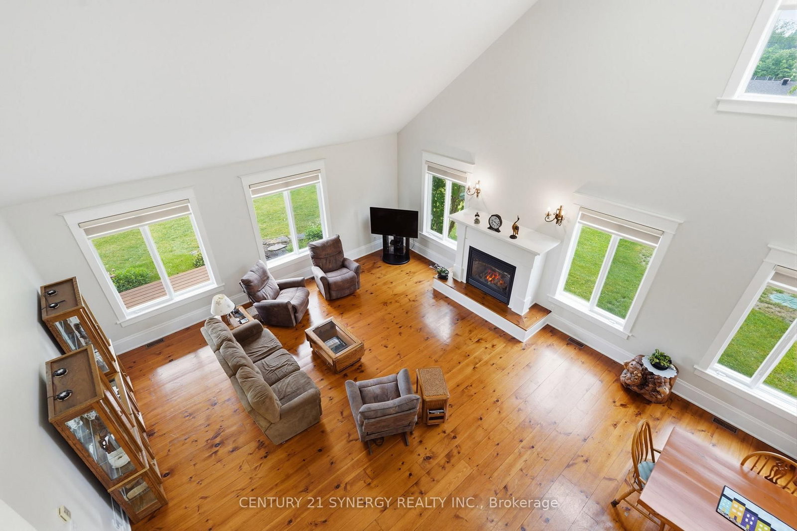 8279 Nova Lux Way • Metcalfe, ON photo 12
