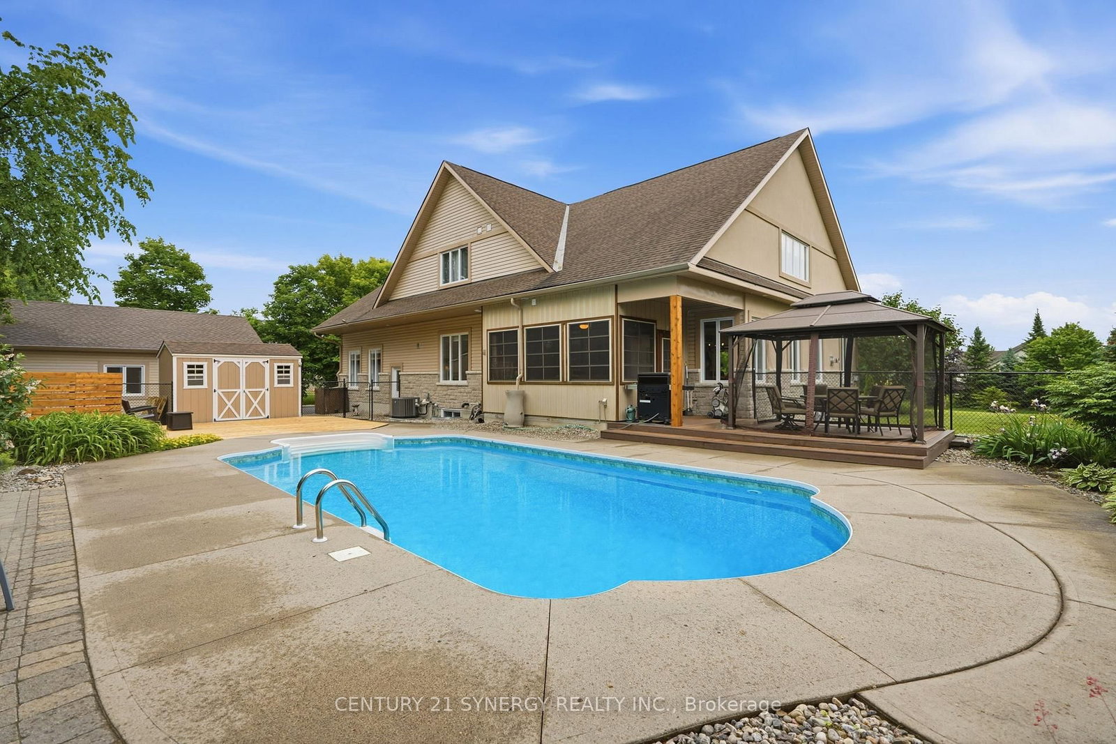 8279 Nova Lux Way • Metcalfe, ON photo 3