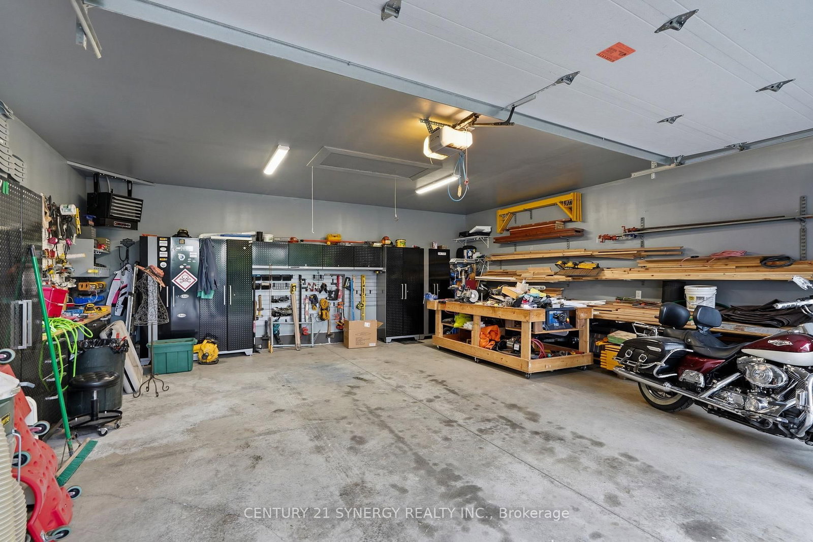 8279 Nova Lux Way • Metcalfe, ON photo 37