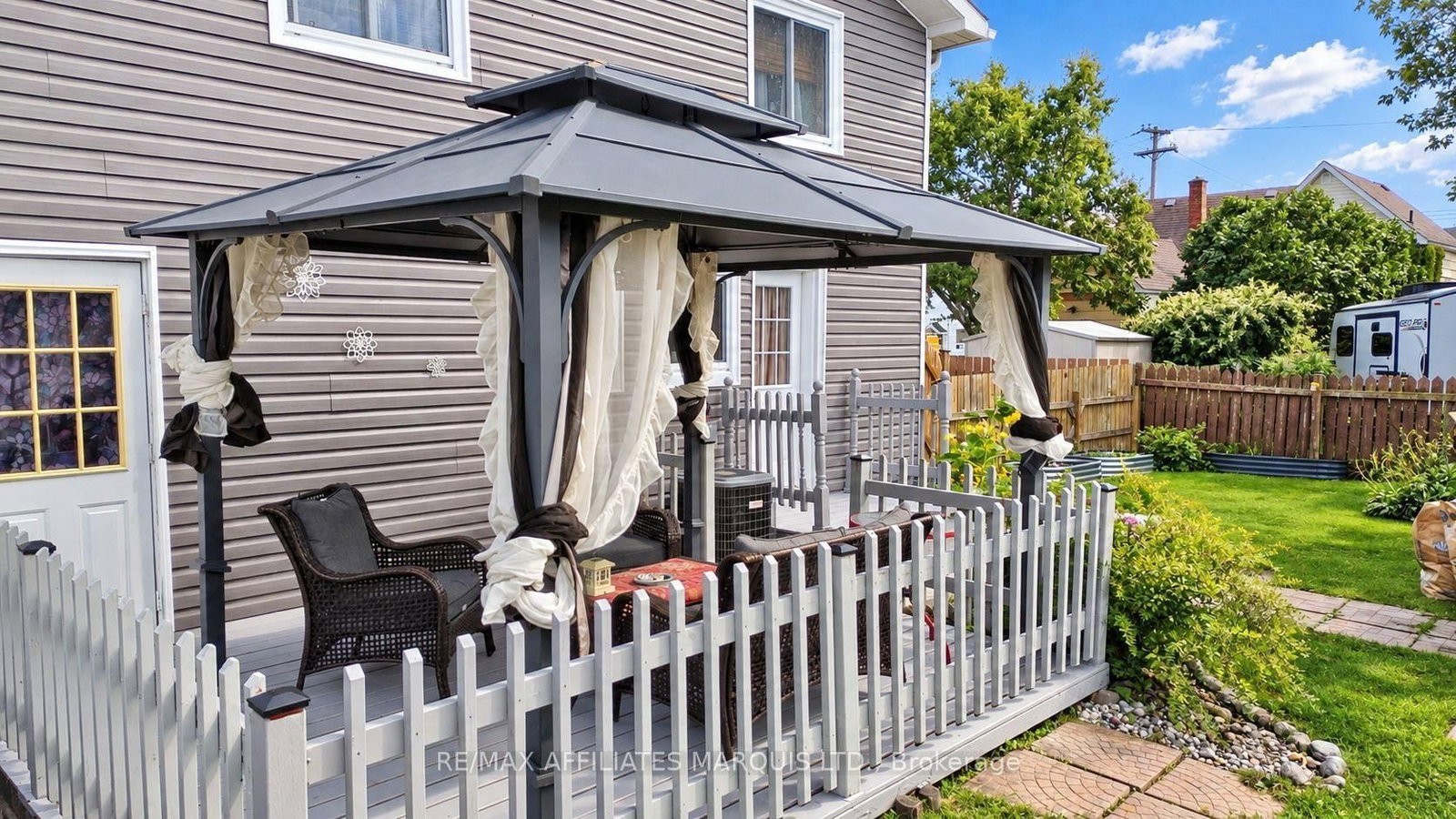 32 Seymour Avenue • Cornwall, ON photo 3