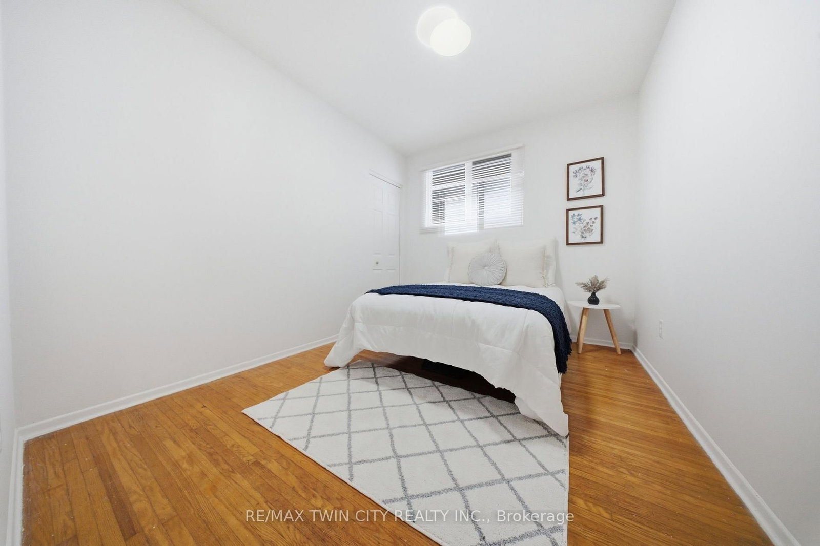 16 Burwell Street • Brantford, ON photo 12