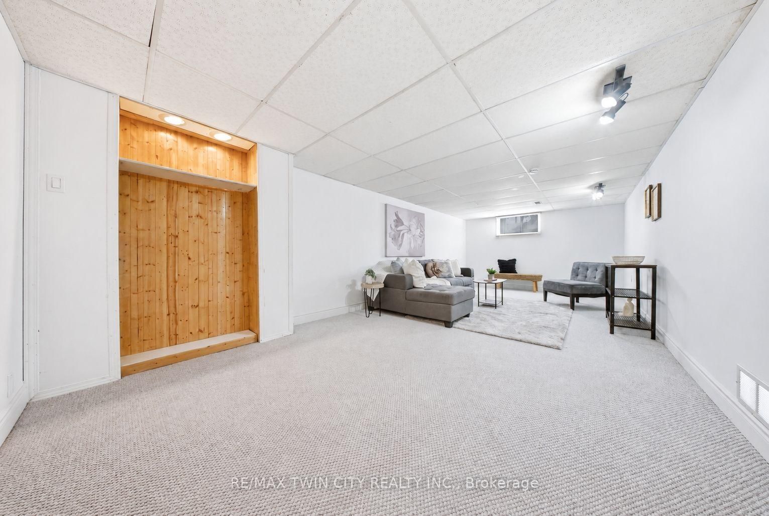 16 Burwell Street • Brantford, ON photo 22