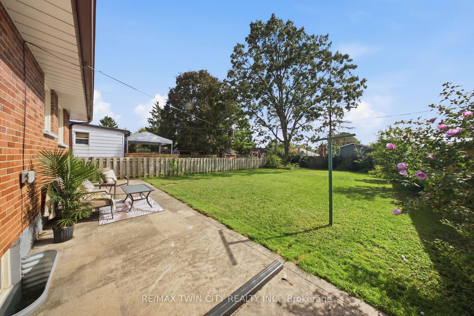 16 Burwell Street • Brantford, ON photo 26