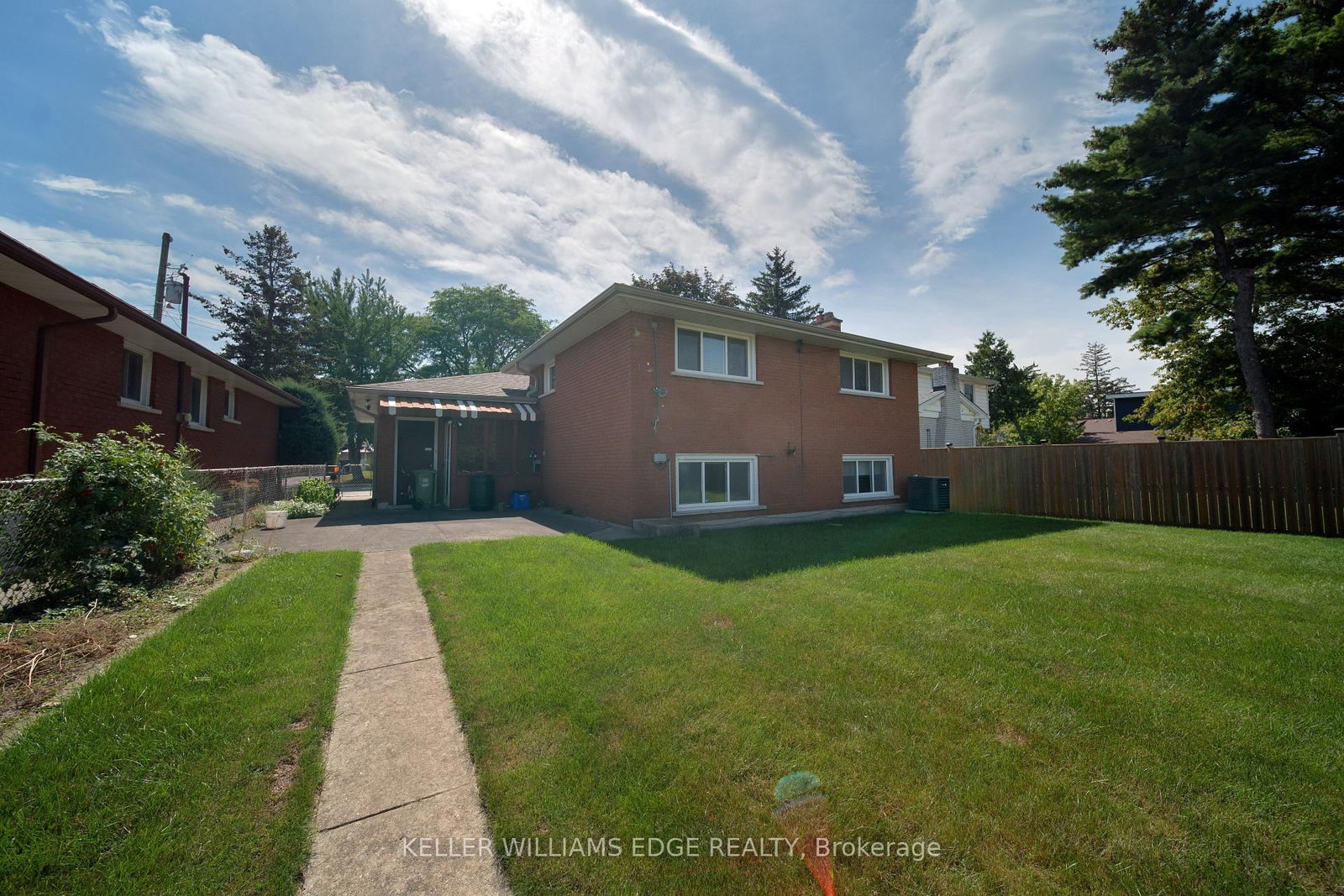225 Nugent Drive • Hamilton, ON photo 33