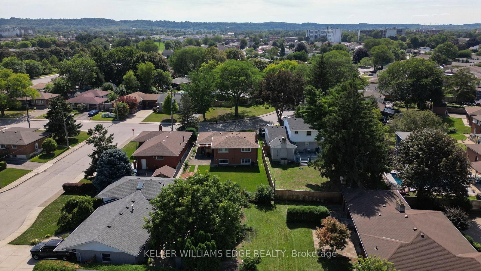 225 Nugent Drive • Hamilton, ON photo 36