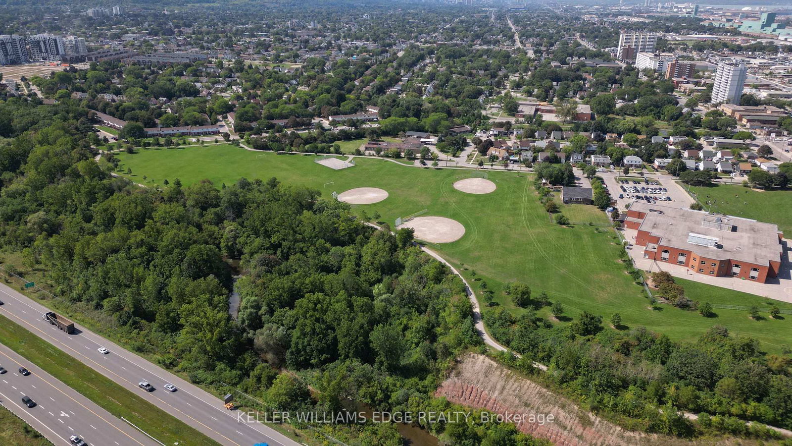 225 Nugent Drive • Hamilton, ON photo 37