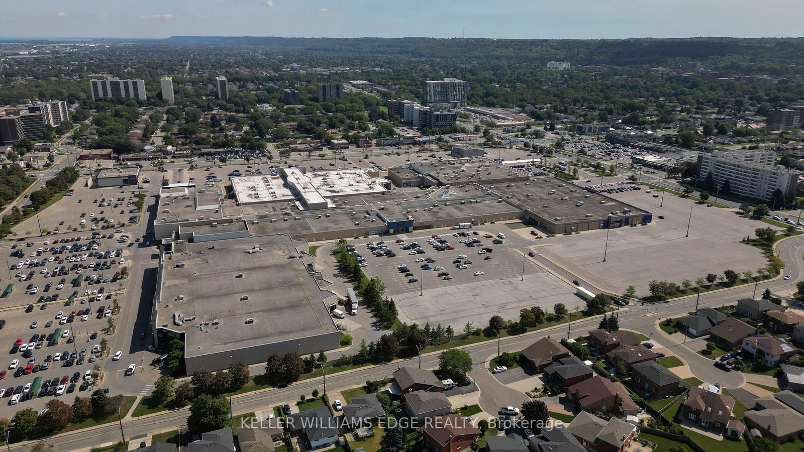 225 Nugent Drive • Hamilton, ON photo 42