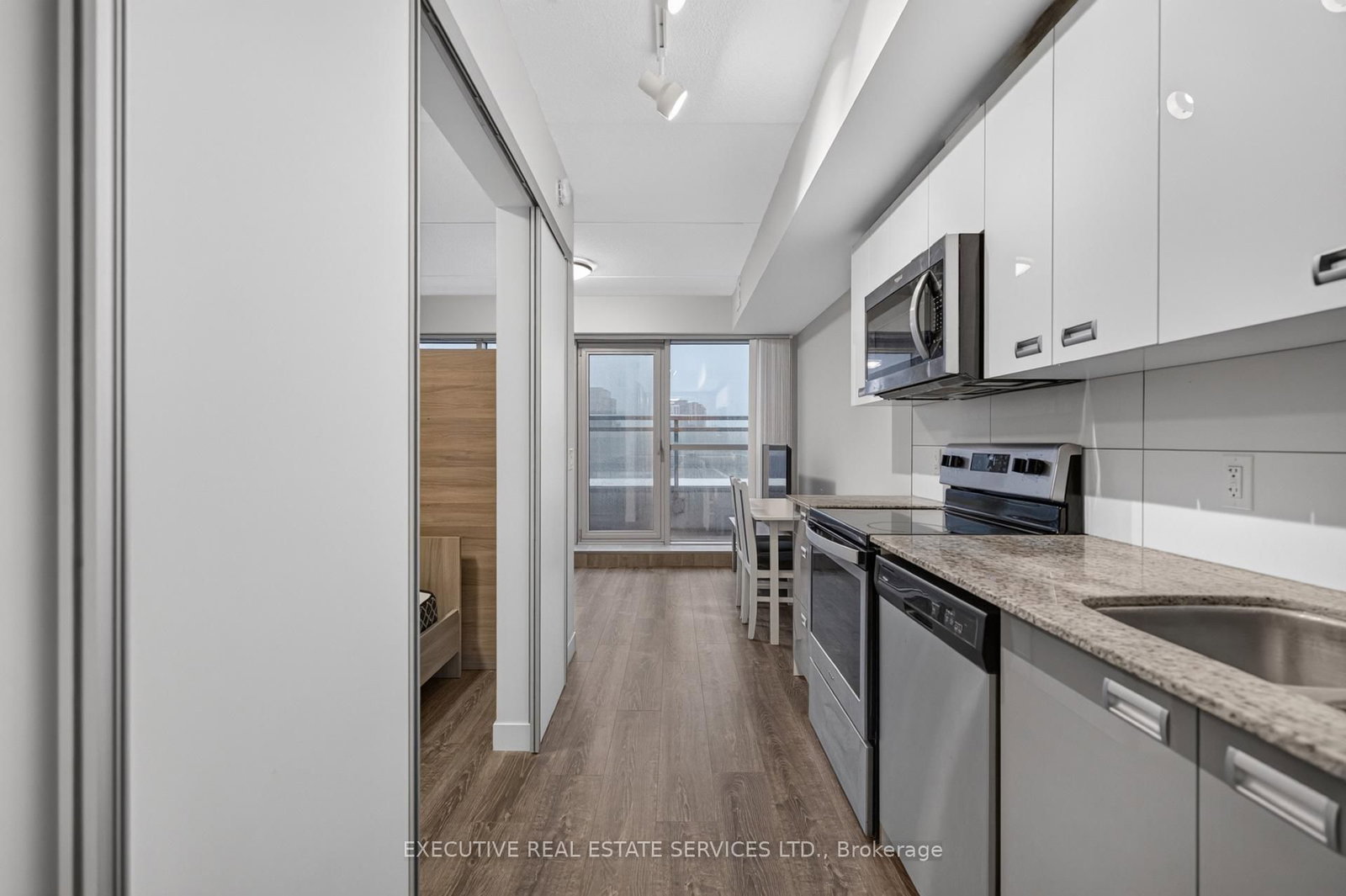 257 HEMLOCK Street • #509 • Waterloo, ON photo 13
