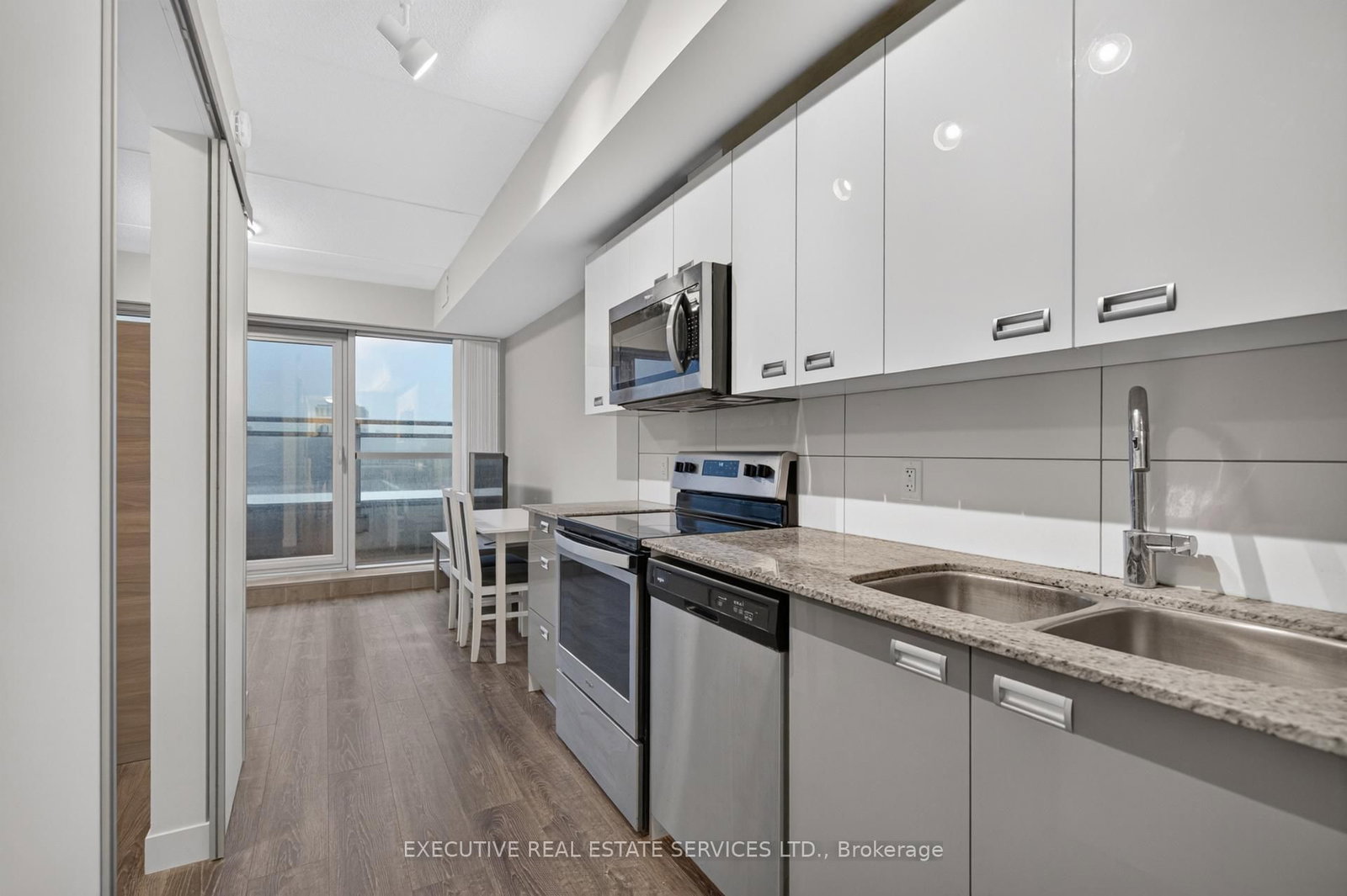 257 HEMLOCK Street • #509 • Waterloo, ON photo 14