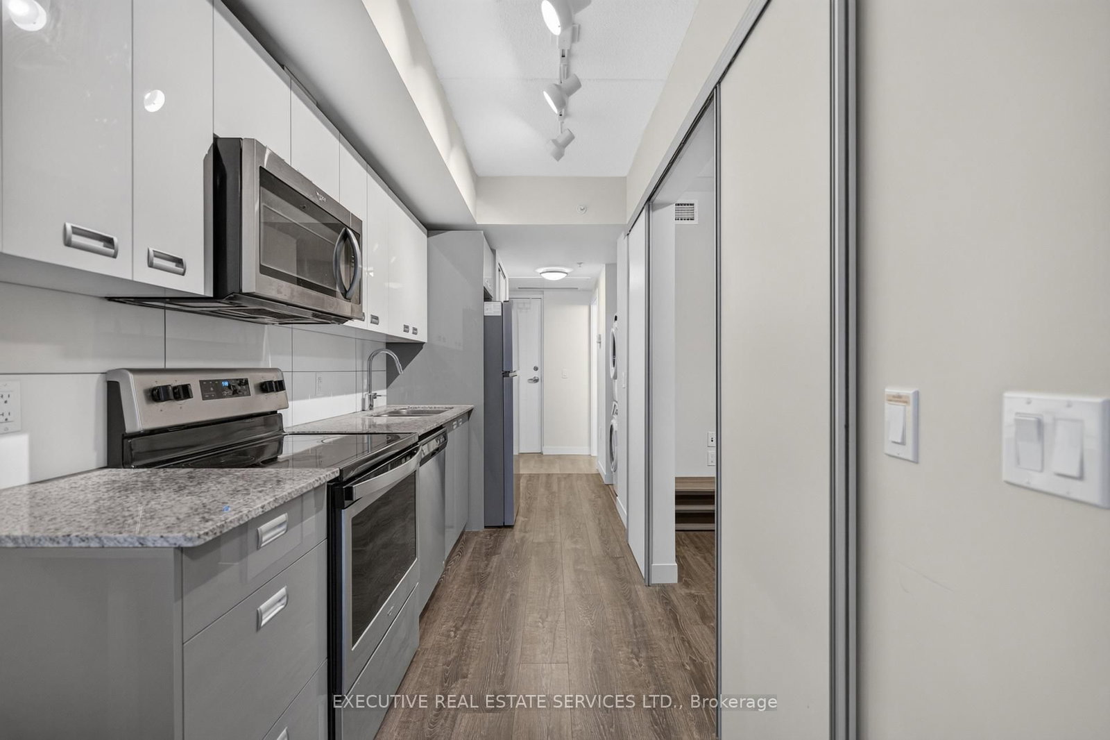 257 HEMLOCK Street • #509 • Waterloo, ON photo 16