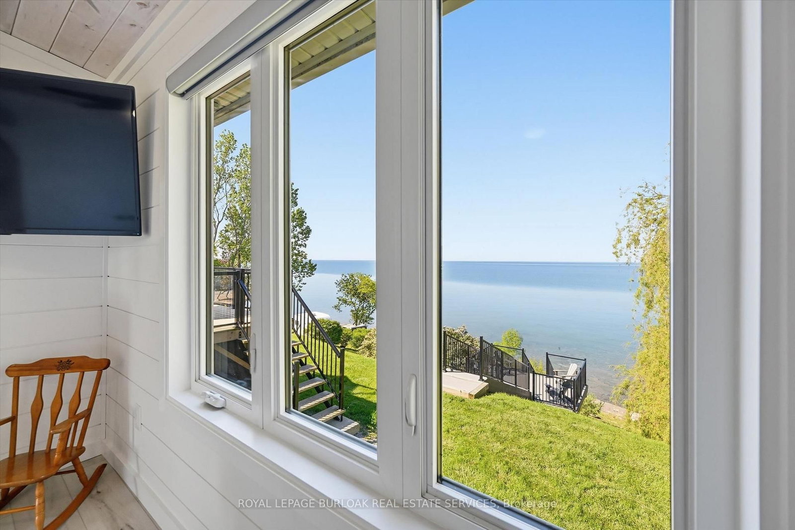 402 South Coast Drive • Haldimand, ON photo 17