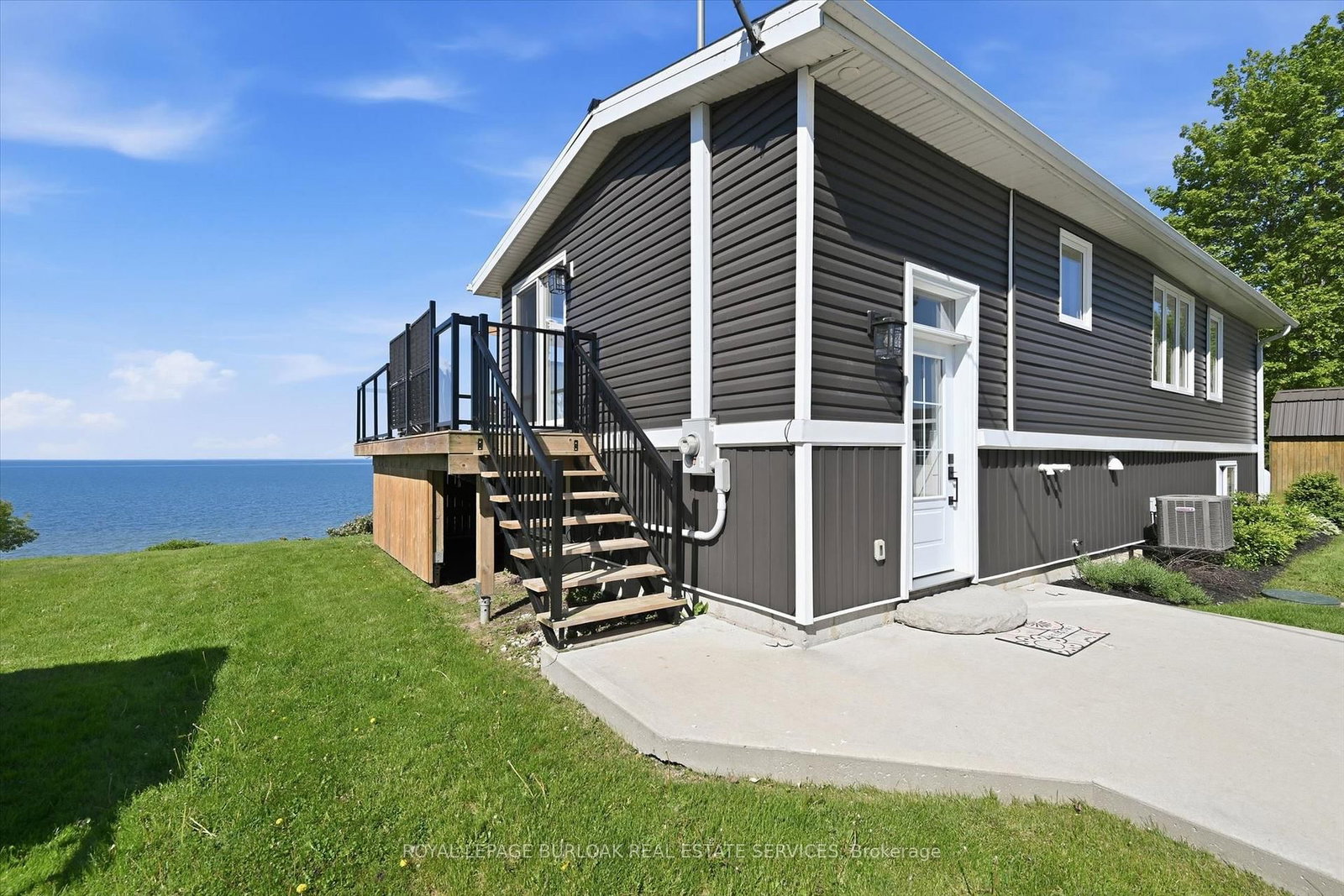 402 South Coast Drive • Haldimand, ON photo 6