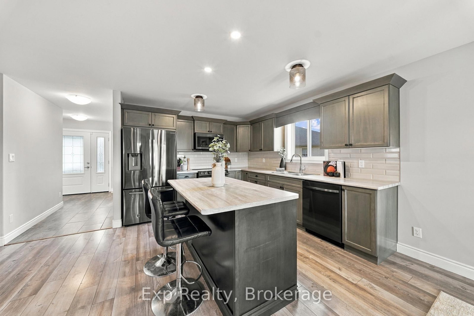 14 Lehtinen Crescent • Belleville, ON photo 6