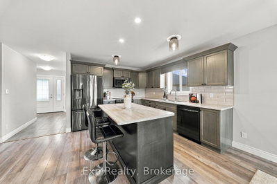 14 Lehtinen Crescent • Belleville, ON photo 6