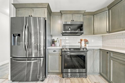 14 Lehtinen Crescent • Belleville, ON photo 7