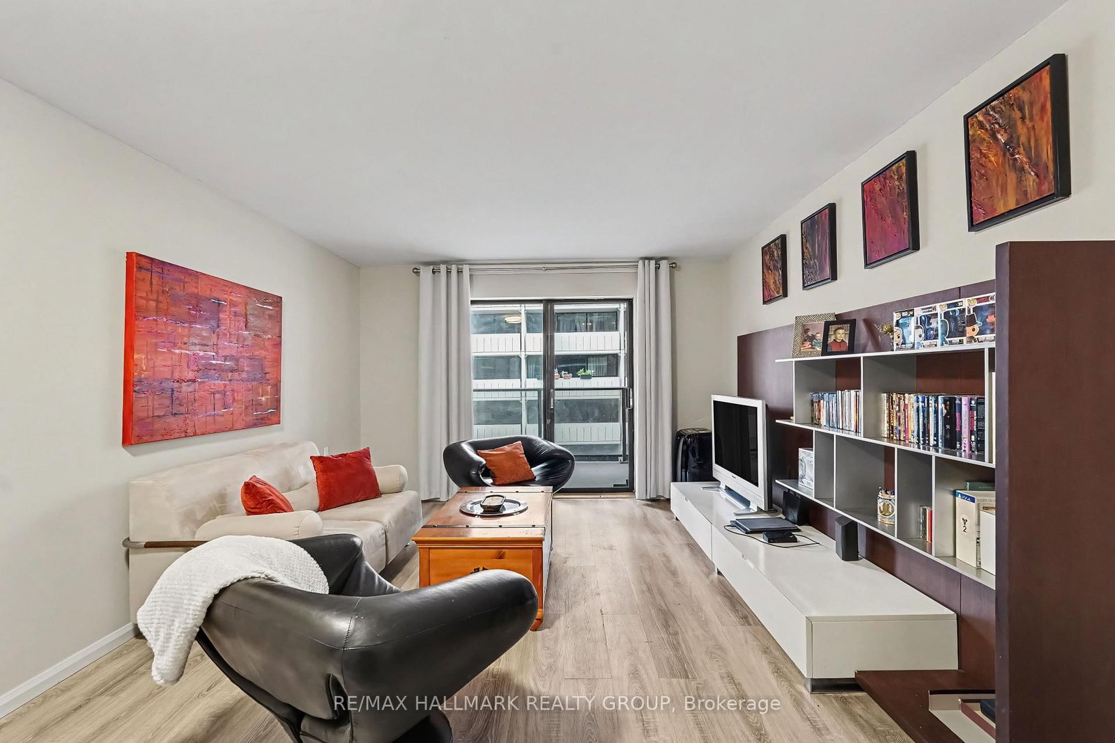 475 Laurier Avenue W • #403 • Ottawa, ON photo 10