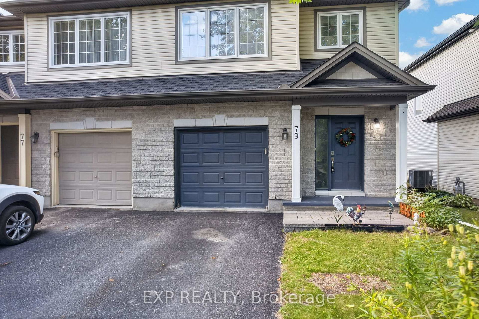 79 SELHURST Avenue • Ottawa, ON photo 1