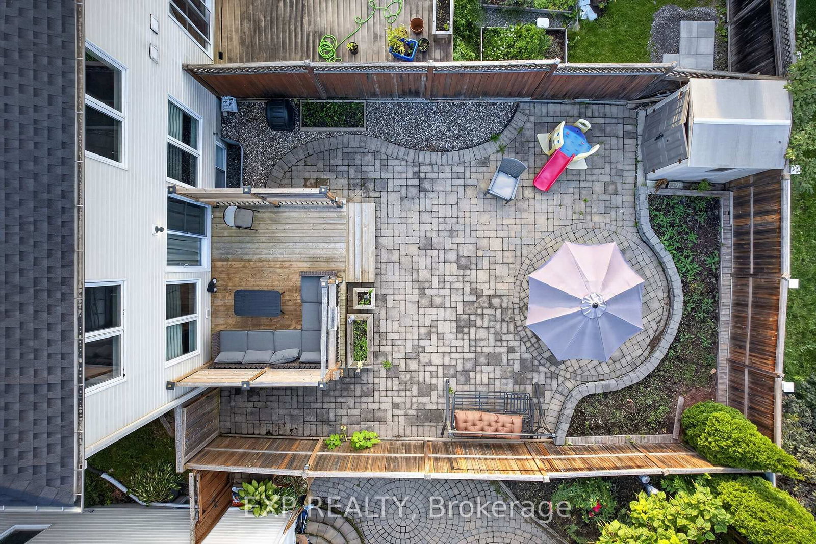 79 SELHURST Avenue • Ottawa, ON photo 21