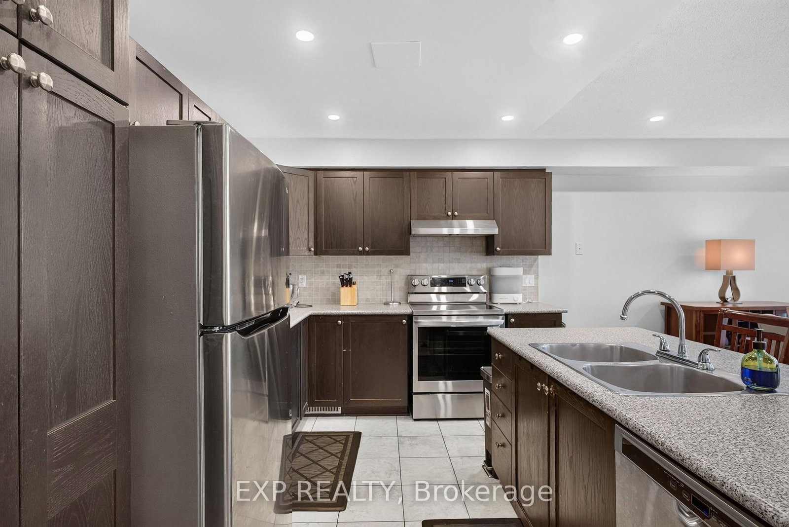 79 SELHURST Avenue • Ottawa, ON photo 9
