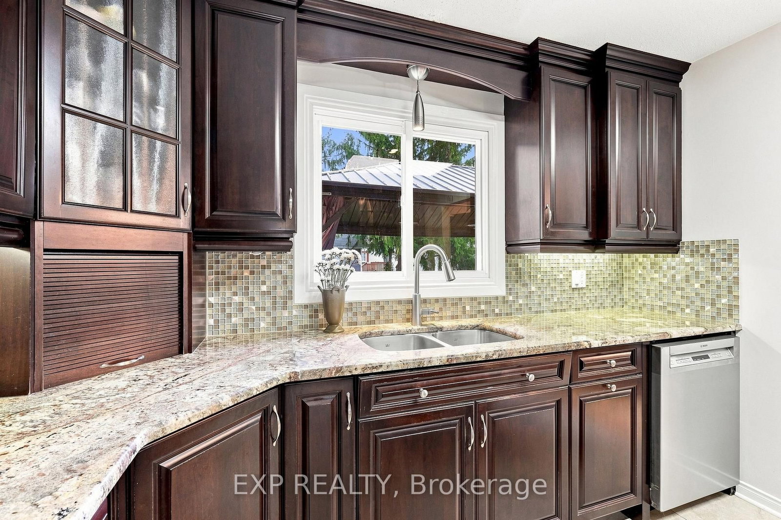 30 Albert Street • Russell, ON photo 12