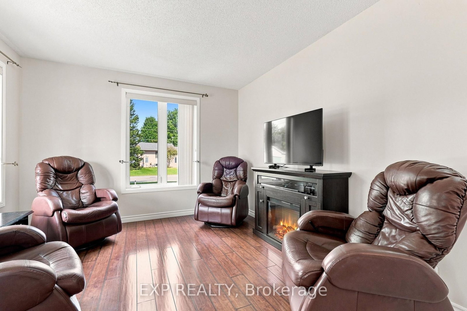 30 Albert Street • Russell, ON photo 29