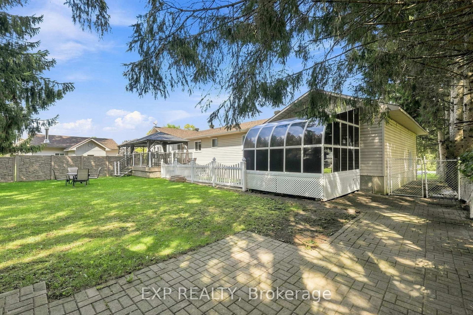 30 Albert Street • Russell, ON photo 39