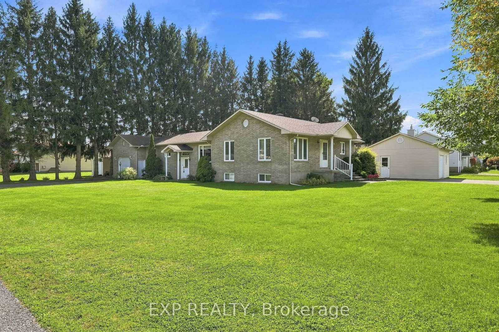 30 Albert Street • Russell, ON photo 5