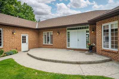 120 MCGREGOR Drive • Kawartha Lakes, ON photo 5