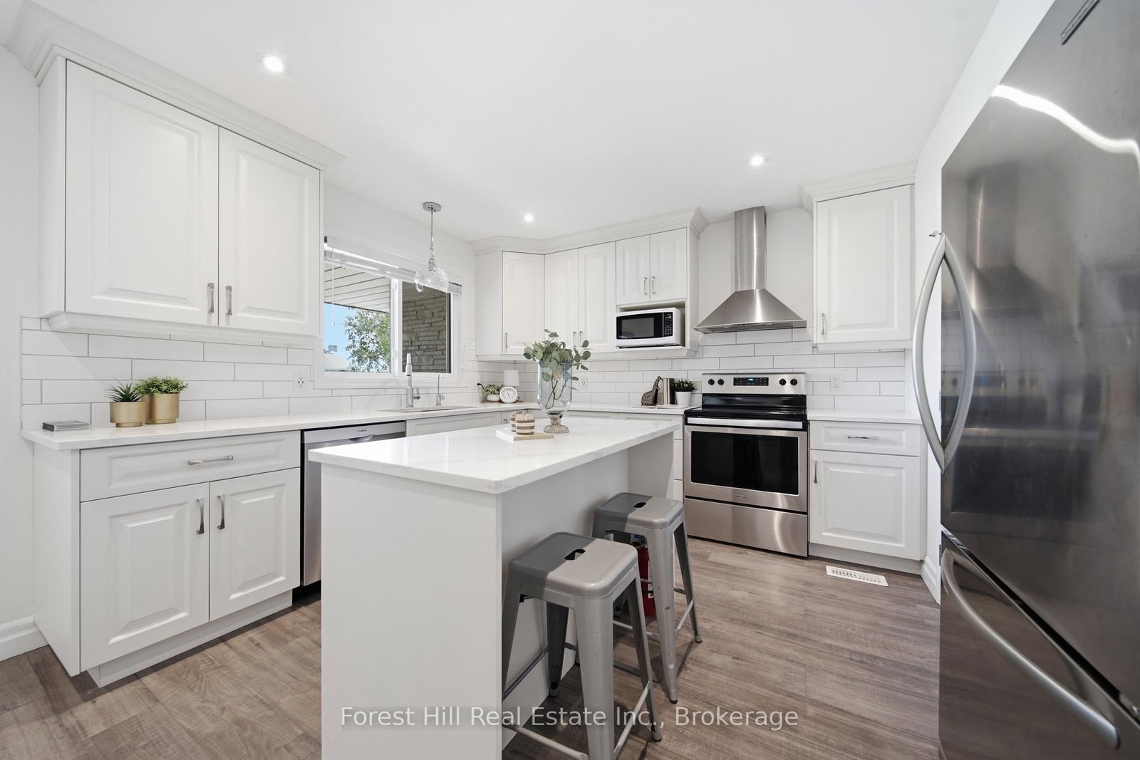 31 Gay Crescent • Kitchener, ON photo 12