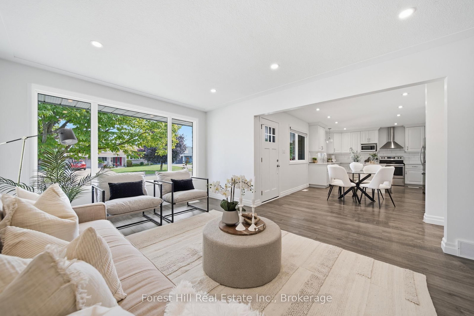 31 Gay Crescent • Kitchener, ON photo 5