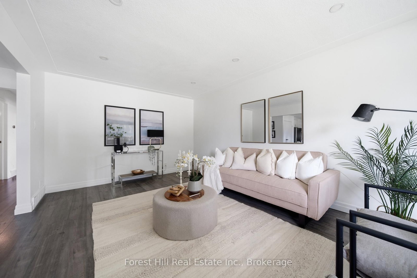 31 Gay Crescent • Kitchener, ON photo 8