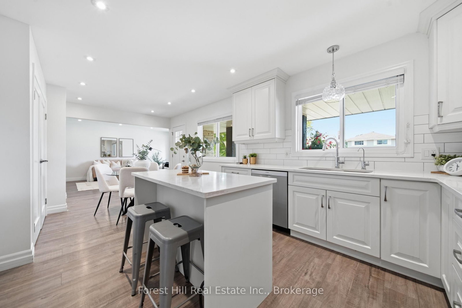 31 Gay Crescent • Kitchener, ON photo 9