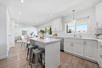 31 Gay Crescent • Kitchener, ON photo 9