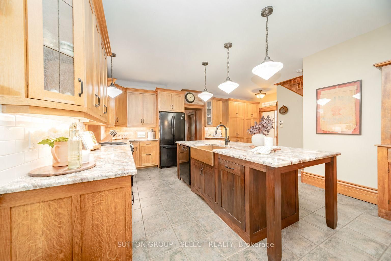 10072 Argyle Street • North Middlesex, ON photo 19