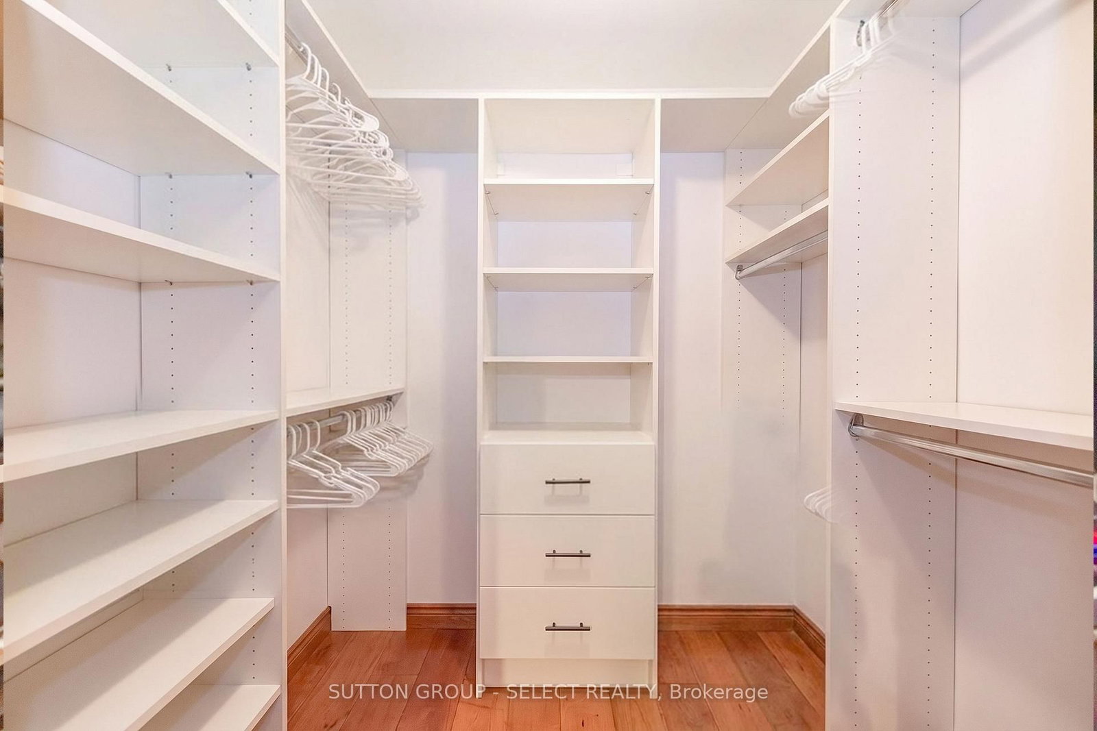 10072 Argyle Street • North Middlesex, ON photo 31