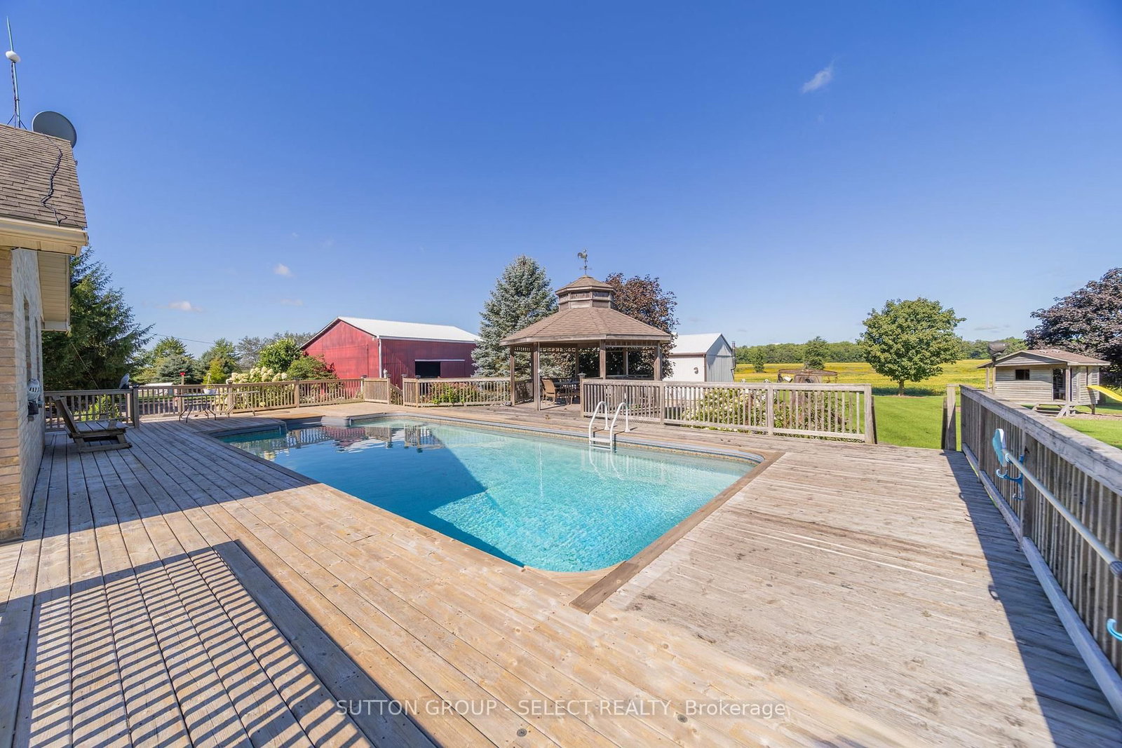 10072 Argyle Street • North Middlesex, ON photo 8