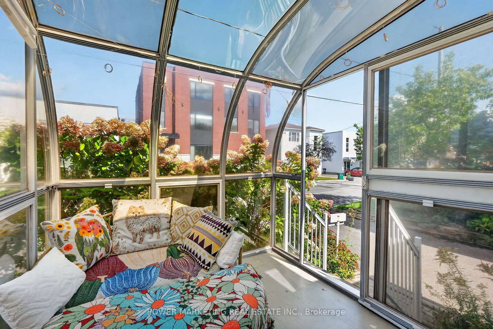318 Shakespeare Street • Ottawa, ON photo 6