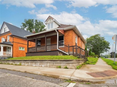 157 Dawson Street • Waterloo, ON photo 2