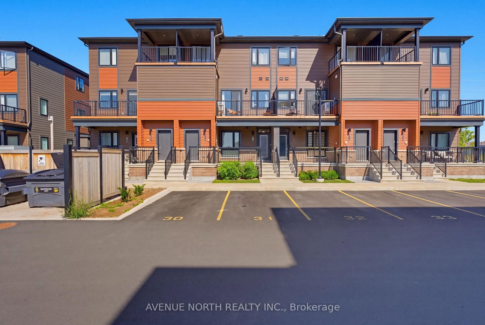606 Parnian Private • Ottawa, ON photo 1