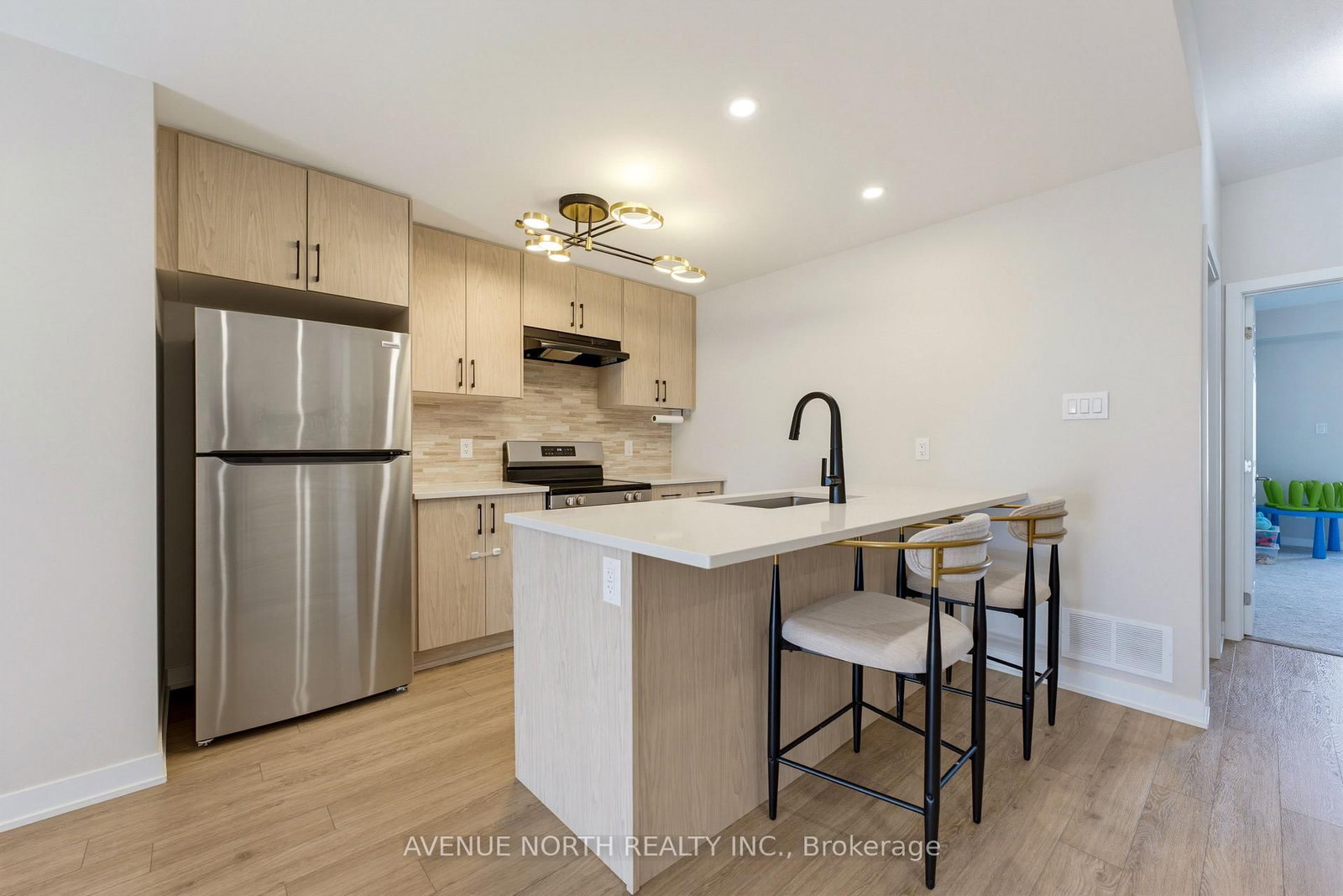 606 Parnian Private • Ottawa, ON photo 11