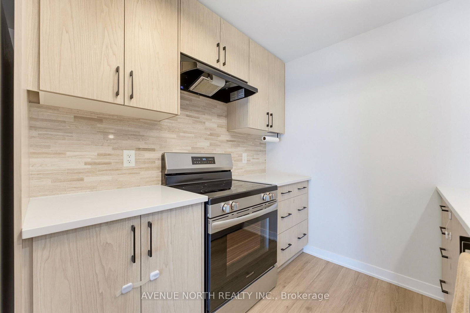 606 Parnian Private • Ottawa, ON photo 14